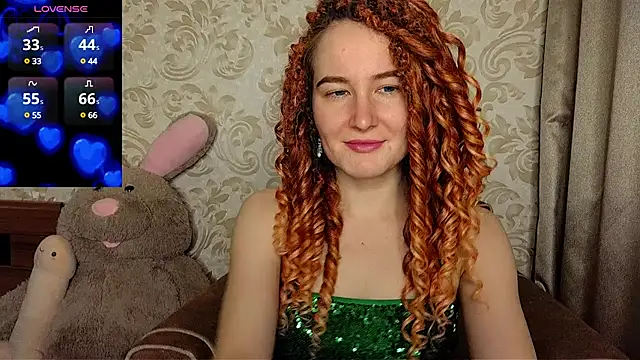 Snapshot of AgnesGraham chatting on 30, 12, 2024 AgnesGraham online show from 30, 12, 2024