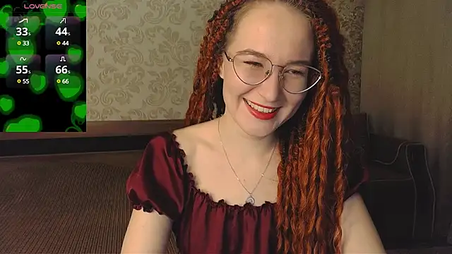 Snapshot of AgnesGraham chatting on 8, 3, 2025 AgnesGraham online show from 8, 3, 2025