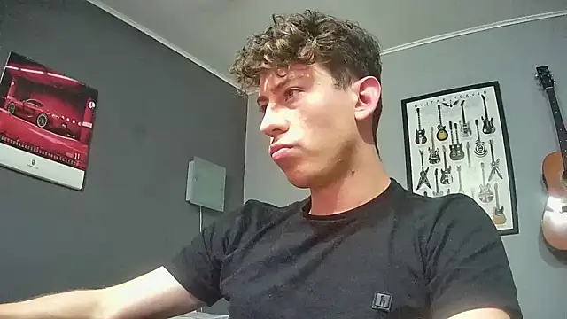 Snapshot of saint_not chatting on 8, 3, 2025 saint not online show from 8, 3, 2025