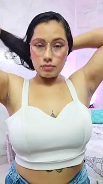 LauraRuiz1 online show from 27, 5, 2026