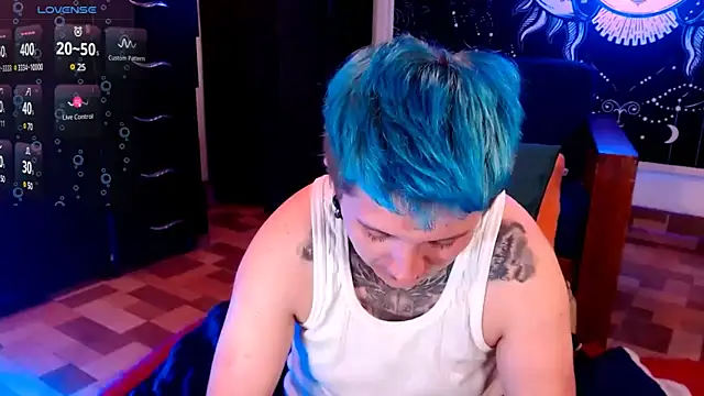 Marieblueeyes online show from 30, 1, 2025