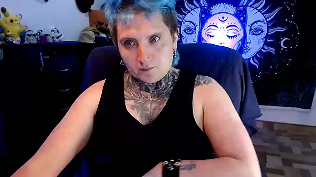 Marieblueeyes online show from 4, 2, 2025