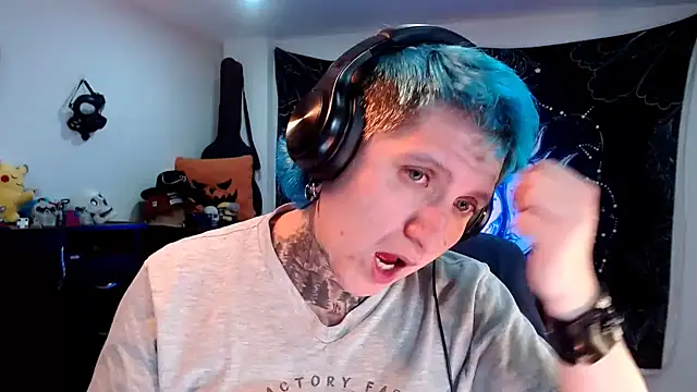 Marieblueeyes online show from 5, 2, 2025