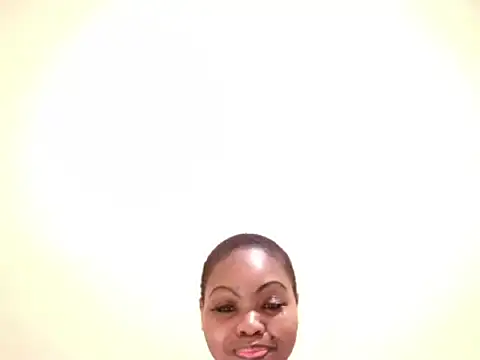 Snapshot of Queen_BootyXXX chatting on 16, 5, 2026 Queen BootyXXX online show from 16, 5, 2026