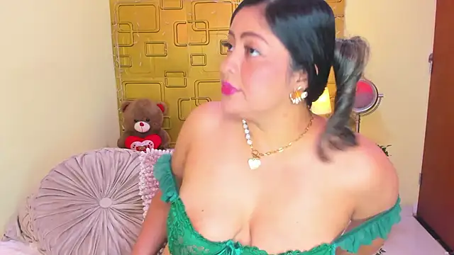 Julia Haye online show from 28, 2, 2026