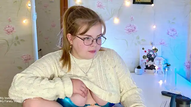 sinnamon  online show from 10, 11, 2025