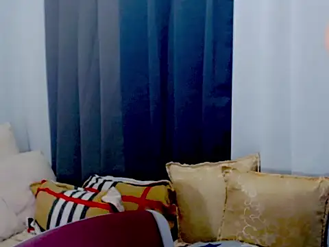 Snapshot of arianneXXX_ts chatting on 30, 10, 2025 arianneXXX ts online show from 30, 10, 2025