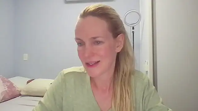 Annylove1 online show from 27, 4, 2026