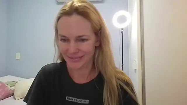 Annylove1 online show from 27, 4, 2026