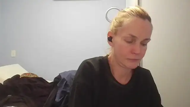 Annylove1 online show from 8, 6, 2026