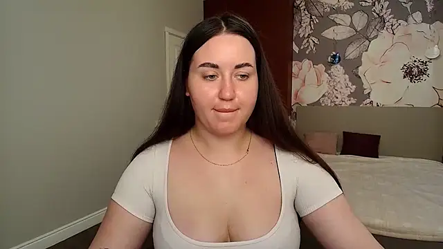 Snapshot of Roxie_Bradley chatting on 4, 6, 2026 Roxie Bradley online show from 4, 6, 2026