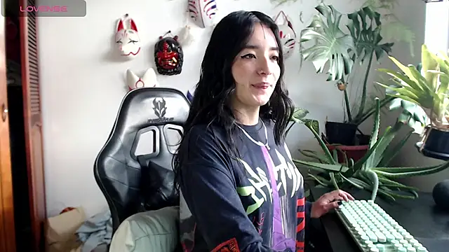 cat salo online show from 18, 4, 2026