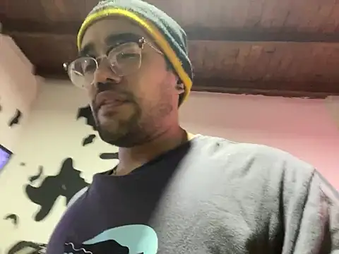 Im sophiie online show from 2, 2, 2025