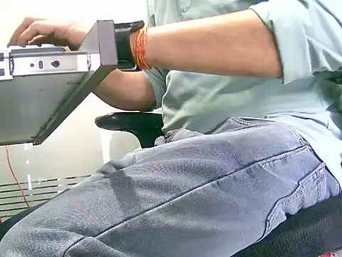 kavipanty online show from 28, 4, 2026