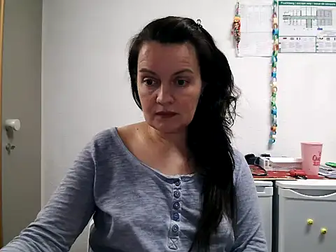 Snapshot of LoveNBloom chatting on 19, 2, 2025 LoveNBloom online show from 19, 2, 2025