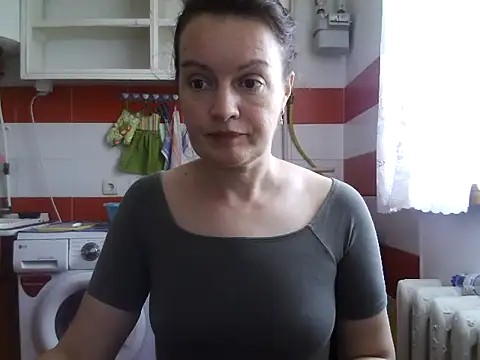 LoveNBloom online show from 18, 7, 2026