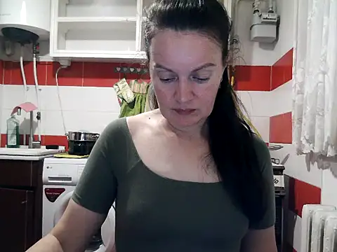 LoveNBloom online show from 22, 7, 2026