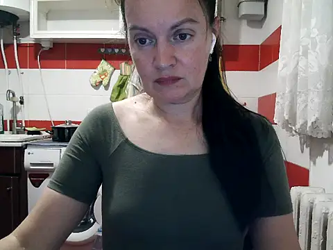 LoveNBloom online show from 28, 7, 2026