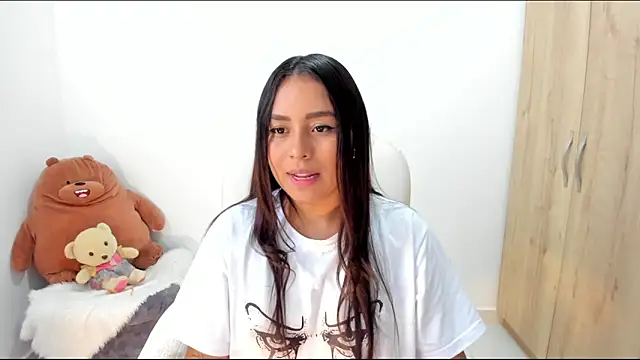 Snapshot of Ciara8 chatting on 5, 3, 2026 Ciara8 online show from 5, 3, 2026