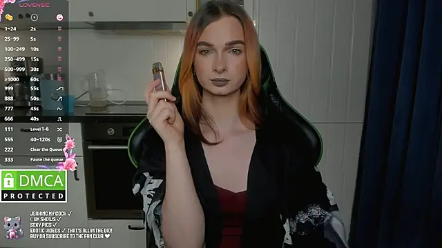 Lee Loo online show from 3, 2, 2025