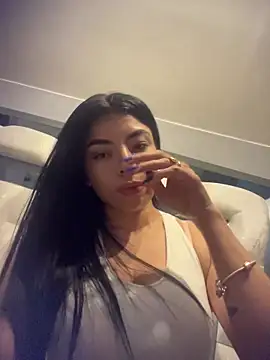 Snapshot of Miaparkerss_ chatting on 12, 10, 2025 Miaparkerss online show from 12, 10, 2025