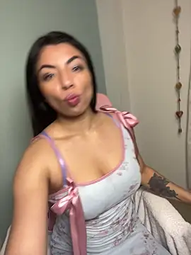 Miaparkerss  online show from 25, 4, 2026