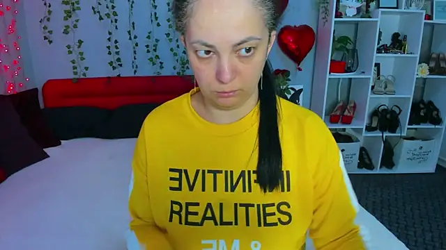 DarlingMilf online show from 24, 4, 2026