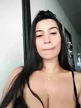 Snapshot of lady-rosse chatting on 30, 12, 2024 lady-rosse online show from 30, 12, 2024