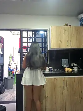 Snapshot of lady-rosse chatting on 24, 11, 2025 lady-rosse online show from 24, 11, 2025