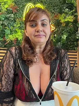 Snapshot of AnneKane chatting on 15, 6, 2026 AnneKane online show from 15, 6, 2026