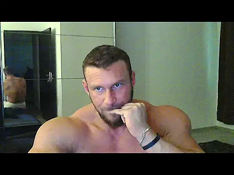 muscularkevin online show from 4, 10, 2025