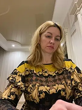 Amazoniiaa online show from 6, 2, 2025