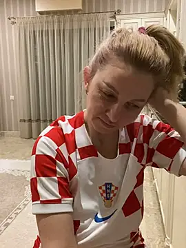 Amazoniiaa online show from 9, 2, 2025