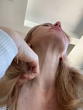 Amazoniiaa online show from 10, 2, 2025