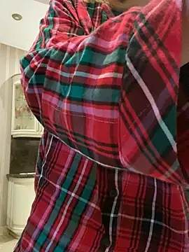 Amazoniiaa online show from 16, 2, 2025