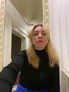 Amazoniiaa online show from 25, 2, 2025