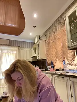 Amazoniiaa online show from 26, 2, 2025