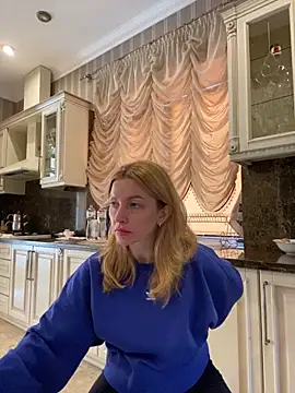 Amazoniiaa online show from 1, 3, 2025