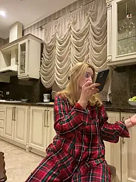 Amazoniiaa online show from 2, 3, 2025