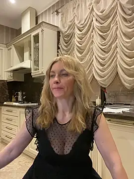 Amazoniiaa online show from 8, 3, 2025