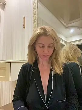 Amazoniiaa online show from 19, 3, 2025