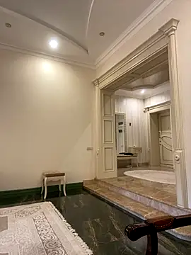 Amazoniiaa online show from 4, 10, 2025