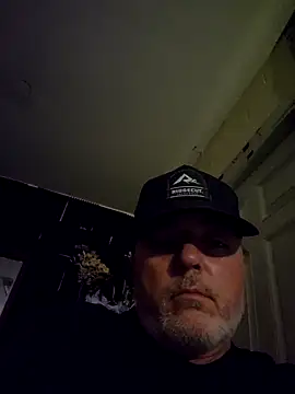 Hotredheadandtoungelasher online show from 27, 4, 2026