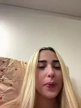 Snapshot of Irisweet_ chatting on 12, 2, 2025 Irisweet online show from 12, 2, 2025