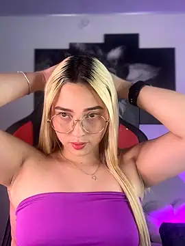 Snapshot of Irisweet_ chatting on 11, 9, 2025 Irisweet online show from 11, 9, 2025