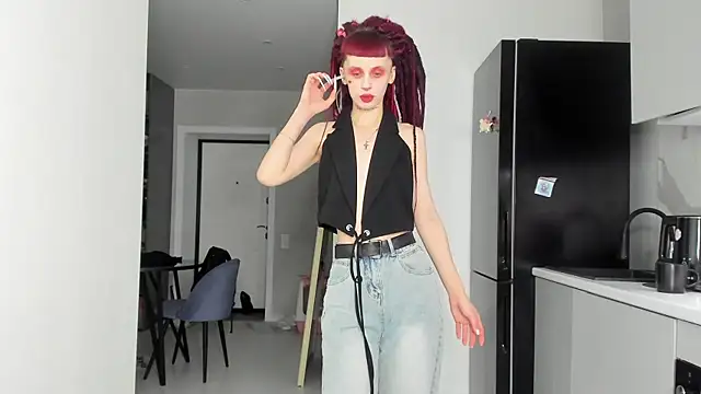 FlowerOfSin2001 online show from 11, 3, 2025