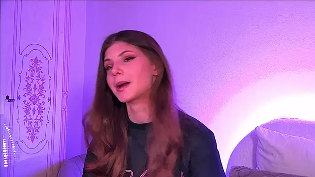 AudreyBarlow online show from 18, 3, 2025