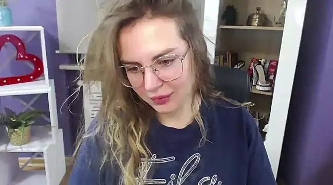 Zoey Erotic online show from 31, 12, 2024