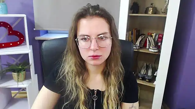 Zoey Erotic online show from 10, 1, 2025