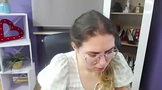 Zoey Erotic online show from 30, 1, 2025